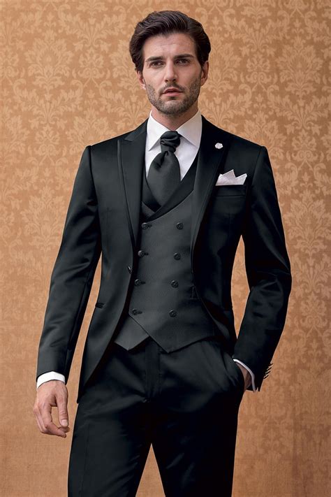 abito elegante nero uomo|Abiti uomo online: completi eleganti e da cerimonia.